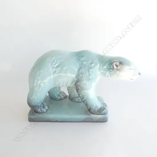 A Beswick polar bear